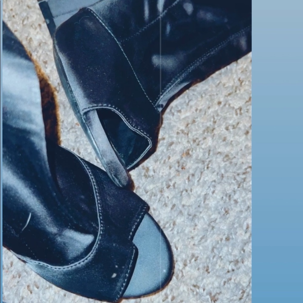 Black open toed boots